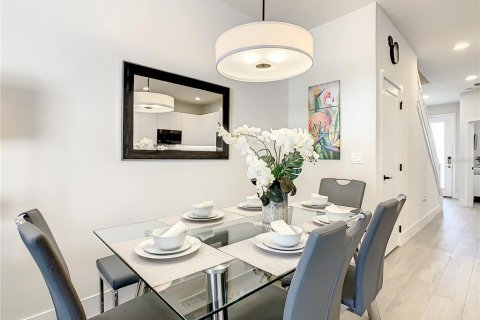 Купить таунхаус в Клермон, Флорида 6 комнат, 172.05м2, № 1717379 - фото 20