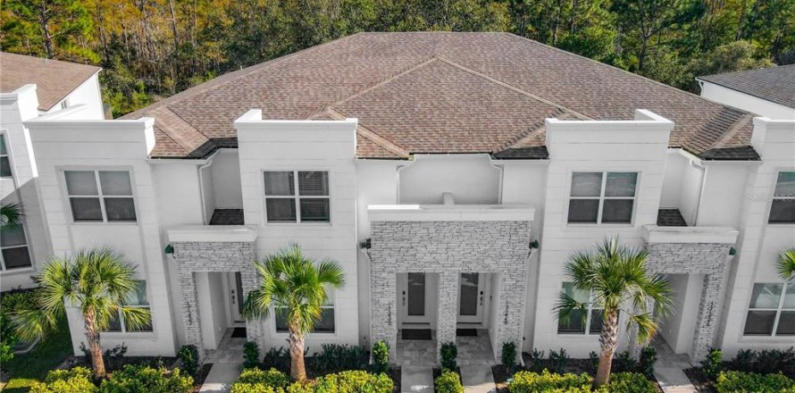 Touwnhouse à Clermont, Floride 3 chambres, 172.05 m2 № 1717379