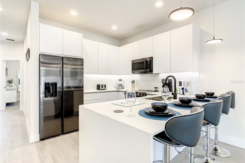 Купить таунхаус в Клермон, Флорида 6 комнат, 172.05м2, № 1717379 - фото 9