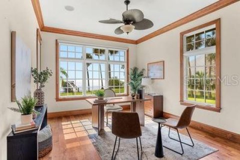 House in Merrit Island, Florida 5 bedrooms, 379.88 sq.m. № 1743254 - photo 27