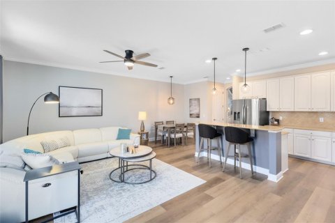Townhouse in Sanford, Florida 2 bedrooms, 177.63 sq.m. № 2299547 - photo 13