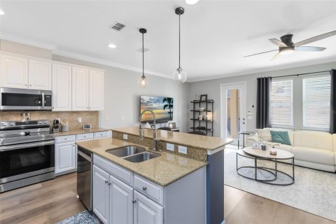 Townhouse in Sanford, Florida 2 bedrooms, 177.63 sq.m. № 2299547 - photo 7