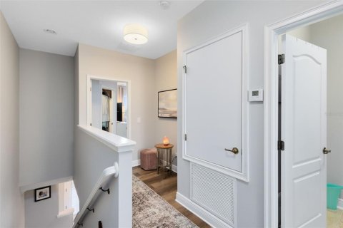 Townhouse in Sanford, Florida 2 bedrooms, 177.63 sq.m. № 2299547 - photo 16