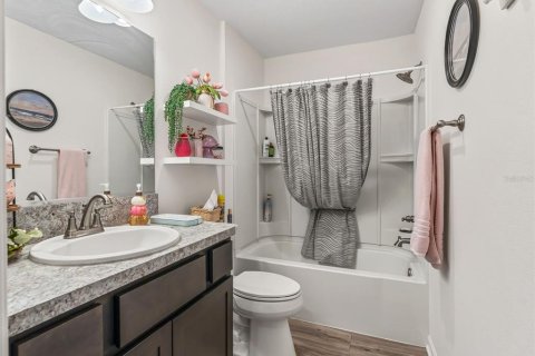 Casa en venta en The Villages, Florida, 2 dormitorios, 117.61 m2 № 2386630 - foto 30