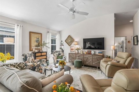 Casa en venta en The Villages, Florida, 2 dormitorios, 117.61 m2 № 2386630 - foto 11