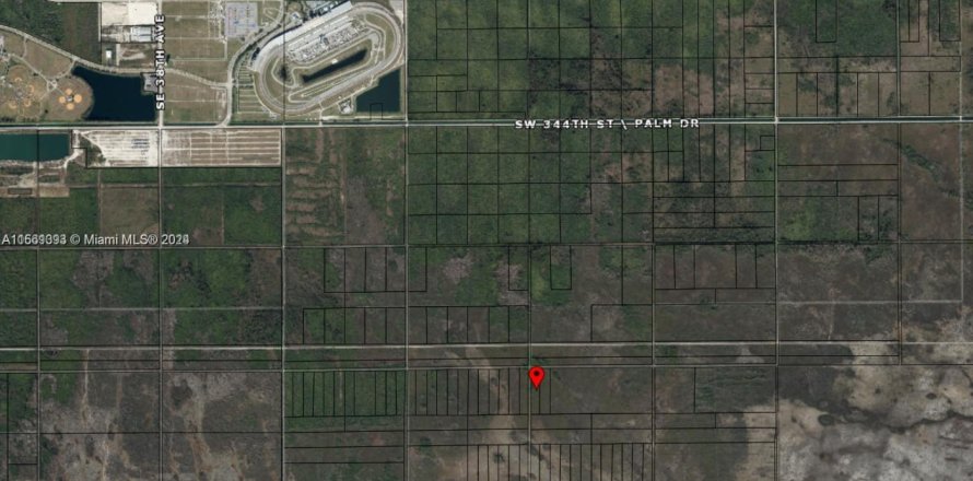 Commercial property in Homestead, Florida № 1862779