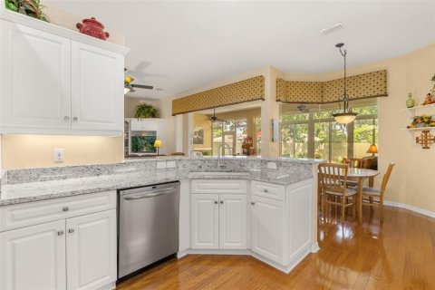 Villa ou maison à vendre à Orlando, Floride: 3 chambres, 252.23 m2 № 2408746 - photo 17