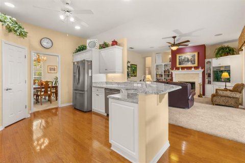 Villa ou maison à vendre à Orlando, Floride: 3 chambres, 252.23 m2 № 2408746 - photo 16