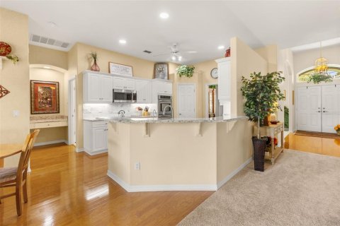 Villa ou maison à vendre à Orlando, Floride: 3 chambres, 252.23 m2 № 2408746 - photo 19