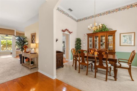 Villa ou maison à vendre à Orlando, Floride: 3 chambres, 252.23 m2 № 2408746 - photo 9