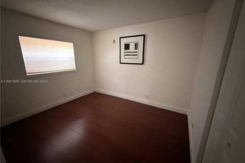 Copropriété à louer à Oakland Park, Floride: 2 chambres, 60.39 m2 № 1997843 - photo 9