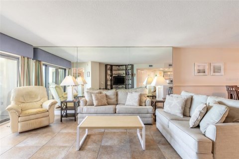 Copropriété à vendre à New Smyrna Beach, Floride: 2 chambres, 112.69 m2 № 2102715 - photo 9