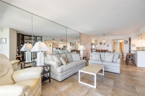 Copropriété à vendre à New Smyrna Beach, Floride: 2 chambres, 112.69 m2 № 2102715 - photo 10