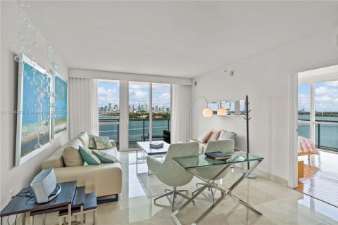 Copropriété à vendre à Miami Beach, Floride: 2 chambres, 112.41 m2 № 1839323 - photo 8