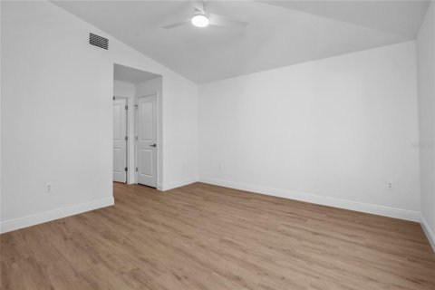 Villa ou maison à vendre à North Port, Floride: 4 chambres, 173.54 m2 № 2280684 - photo 6
