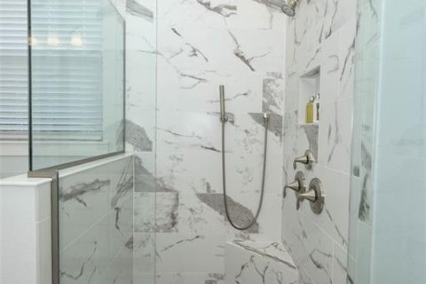 Casa en venta en Sorrento, Florida, 4 dormitorios, 233.93 m2 № 1806572 - foto 28