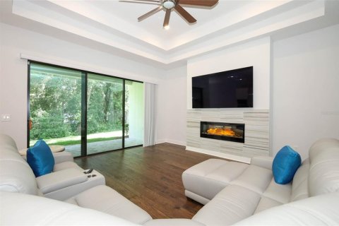 Casa en venta en Sorrento, Florida, 4 dormitorios, 233.93 m2 № 1806572 - foto 7