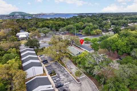 Immobilier commercial à vendre à Jacksonville, Floride: 659.61 m2 № 2205783 - photo 7