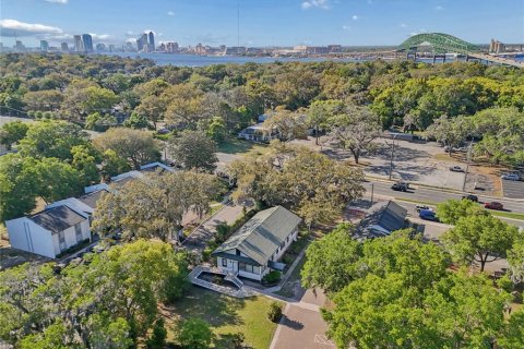 Immobilier commercial à vendre à Jacksonville, Floride: 659.61 m2 № 2205783 - photo 12