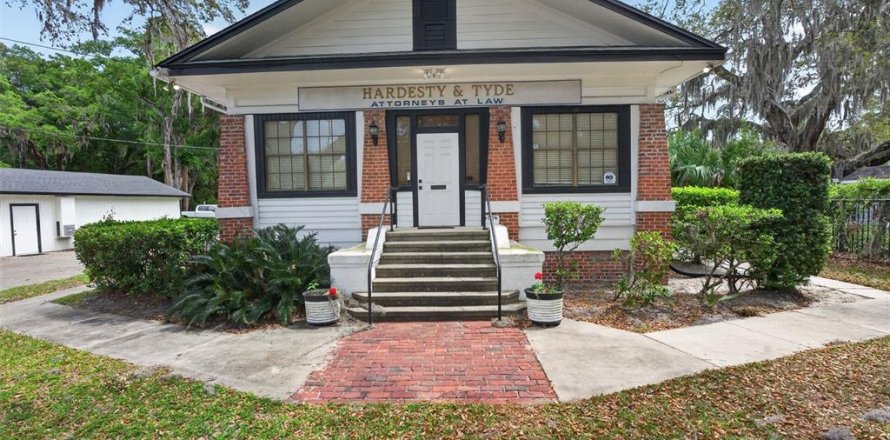 Immobilier commercial à Jacksonville, Floride 659.61 m2 № 2205783