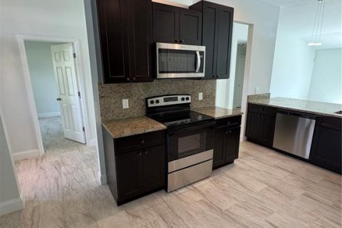 Casa en venta en Deltona, Florida, 4 dormitorios, 148.64 m2 № 2238705 - foto 17