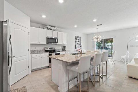 Купить виллу или дом в Киссимми, Флорида 4 комнаты, 264.31м2, № 1785088 - фото 9