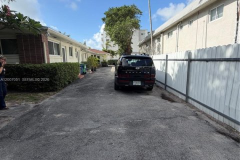 Appartement à louer à Miami Shores, Floride: 2 chambres, 78.97 m2 № 2071970 - photo 13