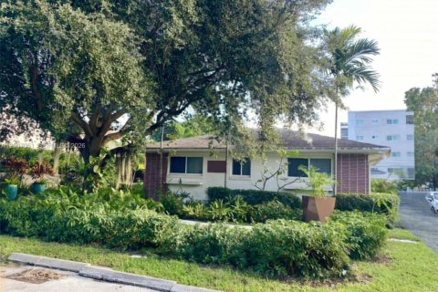 Appartement à Miami Shores, Floride 2 chambres, 78.97 m2 № 2071970
