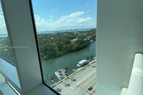 Condominio en venta en Miami Beach, Florida, 2 dormitorios, 144.65 m2 № 1877951 - foto 13