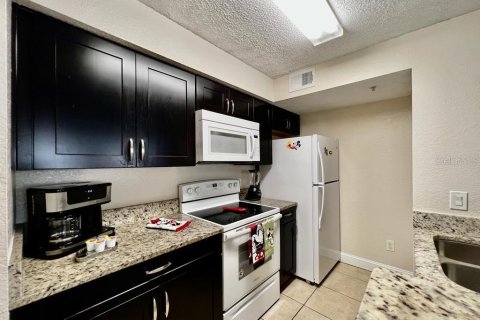 Condo in Kissimmee, Florida, 2 bedrooms  № 1399251 - photo 7