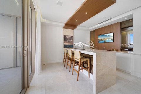 Copropriété à louer à Bal Harbour, Floride: 3 chambres, 303.7 m2 № 1836442 - photo 14