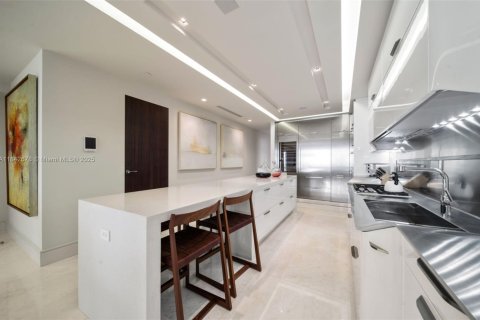 Copropriété à louer à Bal Harbour, Floride: 3 chambres, 303.7 m2 № 1836442 - photo 10
