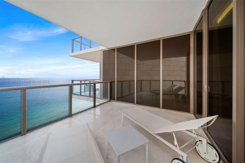 Copropriété à louer à Bal Harbour, Floride: 3 chambres, 303.7 m2 № 1836442 - photo 28