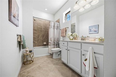 Condo in Venice, Florida, 2 bedrooms  № 2220168 - photo 10