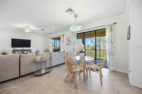 Condo in Venice, Florida, 2 bedrooms  № 2220168 - photo 21