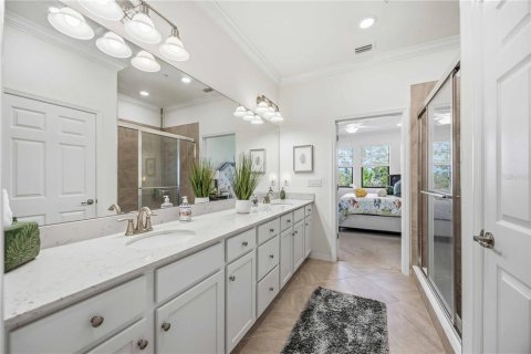 Condo in Venice, Florida, 2 bedrooms  № 2220168 - photo 6