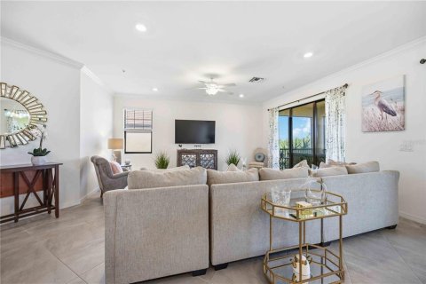 Condo in Venice, Florida, 2 bedrooms  № 2220168 - photo 16