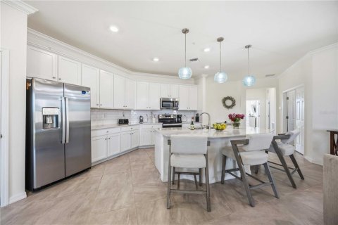 Condo in Venice, Florida, 2 bedrooms  № 2220168 - photo 23