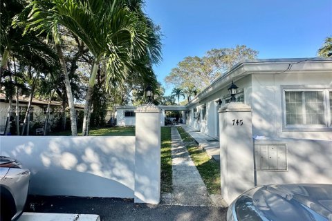 Apartment in North Miami, Florida 1 bedroom, 66.89 sq.m. № 1994292 - photo 10