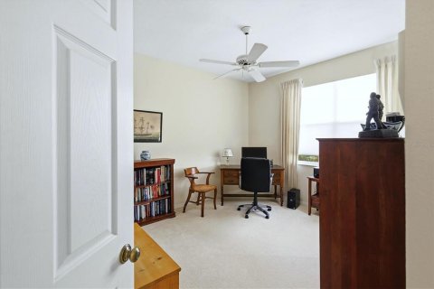 House in University Park, Florida 3 bedrooms, 191.47 sq.m. № 2093273 - photo 26