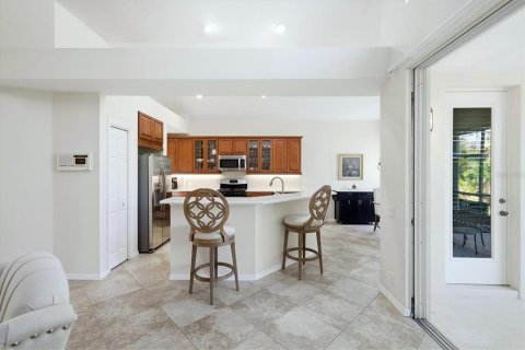 House in University Park, Florida 3 bedrooms, 191.47 sq.m. № 2093273 - photo 13