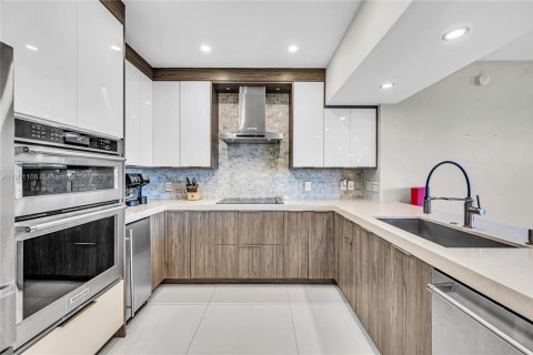 Condominio en alquiler en Aventura, Florida, 3 dormitorios, 158.12 m2 № 1954691 - foto 3