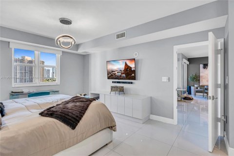 Condominio en alquiler en Aventura, Florida, 3 dormitorios, 158.12 m2 № 1954691 - foto 12
