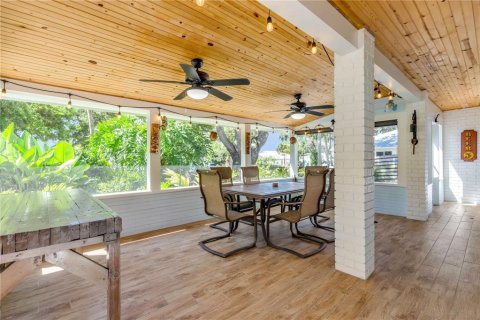Villa ou maison à vendre à New Smyrna Beach, Floride: 3 chambres, 177.44 m2 № 2416852 - photo 8