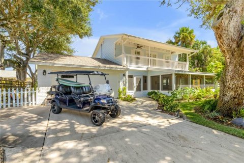 Villa ou maison à New Smyrna Beach, Floride 3 chambres, 177.44 m2 № 2416852