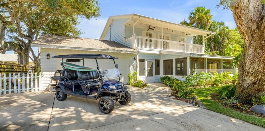 Villa ou maison à New Smyrna Beach, Floride 3 chambres, 177.44 m2 № 2416852