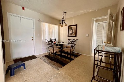 Снять в аренду кондоминиум в Лодерхилл, Флорида 1 спальня, 67.82м2, № 1922405 - фото 6