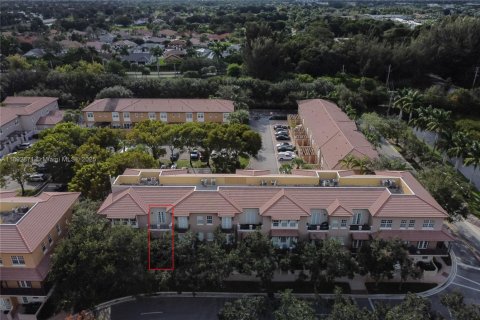 Touwnhouse à vendre à Pembroke Pines, Floride: 3 chambres, 155.15 m2 № 1945456 - photo 29
