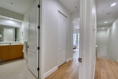 Touwnhouse à vendre à Pembroke Pines, Floride: 3 chambres, 155.15 m2 № 1945456 - photo 14