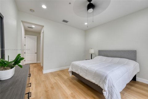 Touwnhouse à vendre à Pembroke Pines, Floride: 3 chambres, 155.15 m2 № 1945456 - photo 21